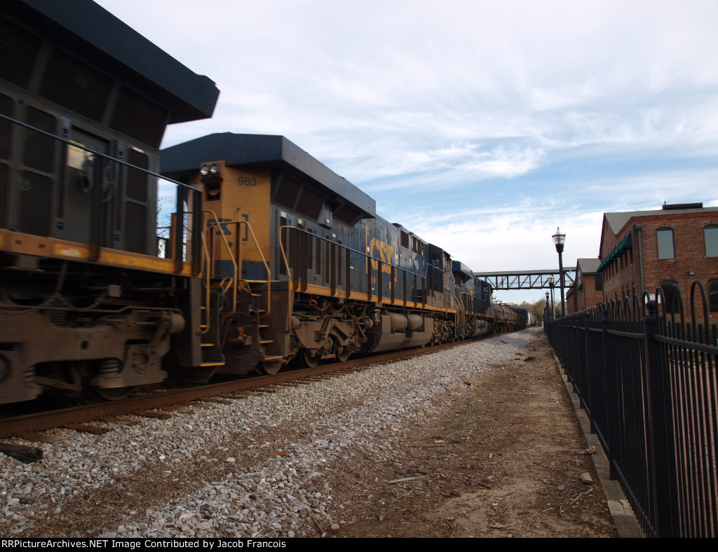 CSX 983